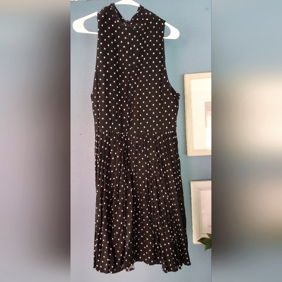 Torrid Challis Tie-Front Swing Dress Black Polka Dot Dress size 18 - Picture 6 of 8